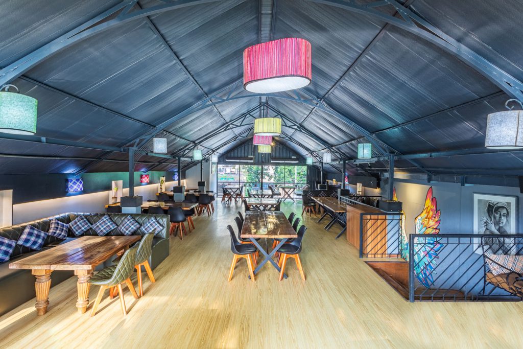 La Mirchi Eatery & Cafe